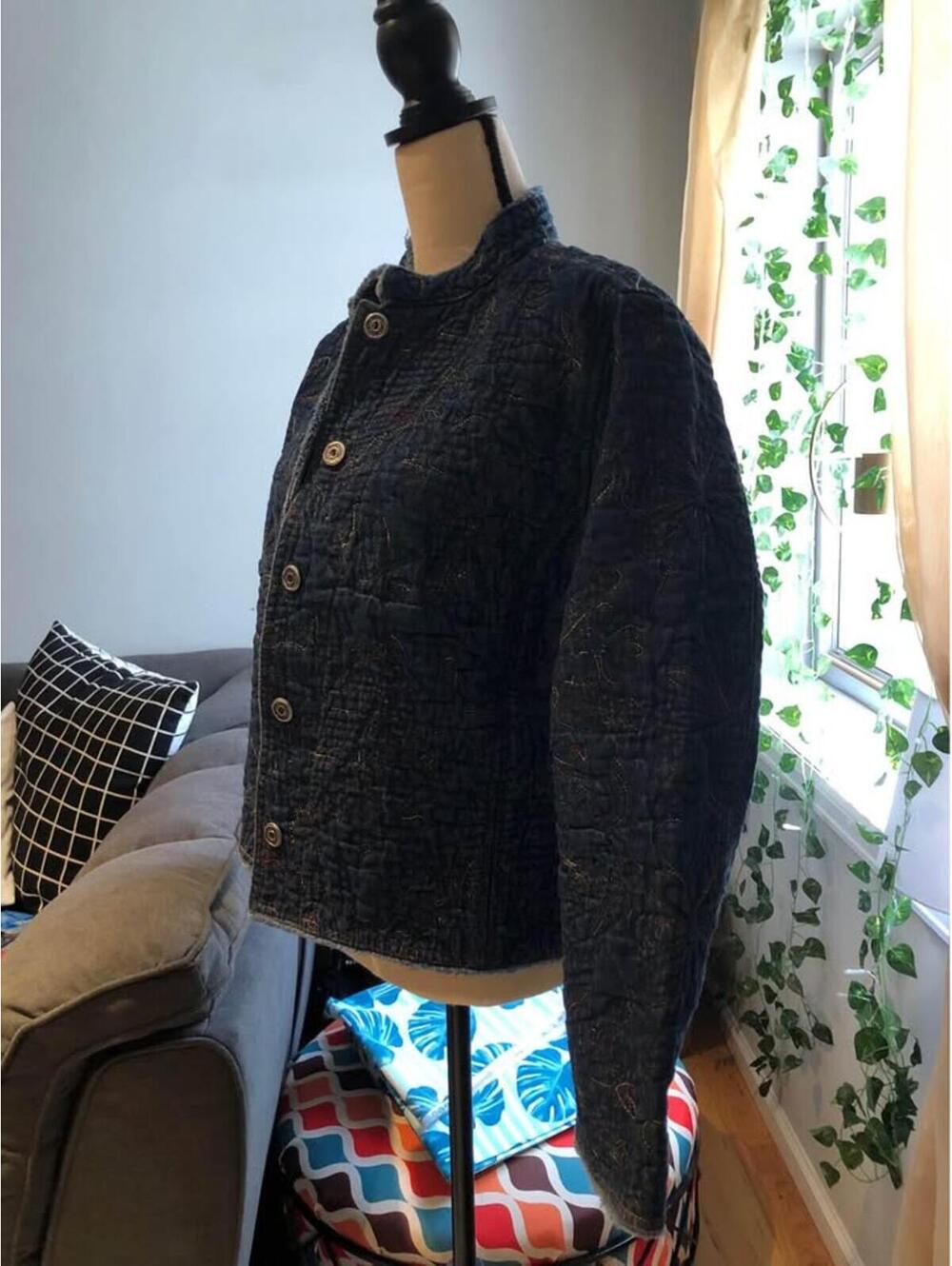 Chicos Quilted Denim Jacket Womens Size 2 Large Embroidered Floral Blue Cotton